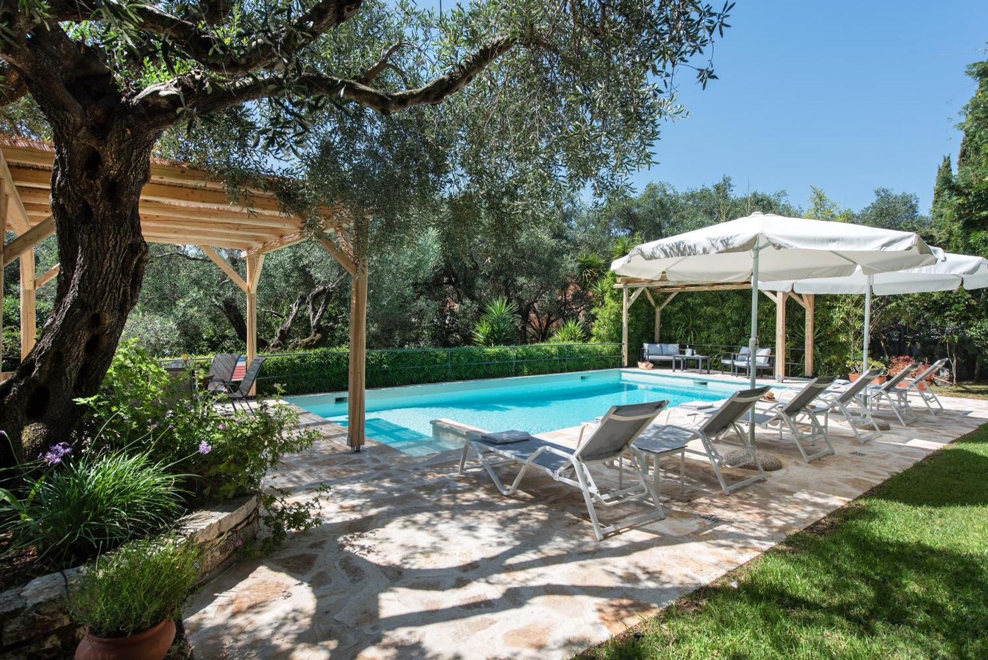 Apleton Villa *