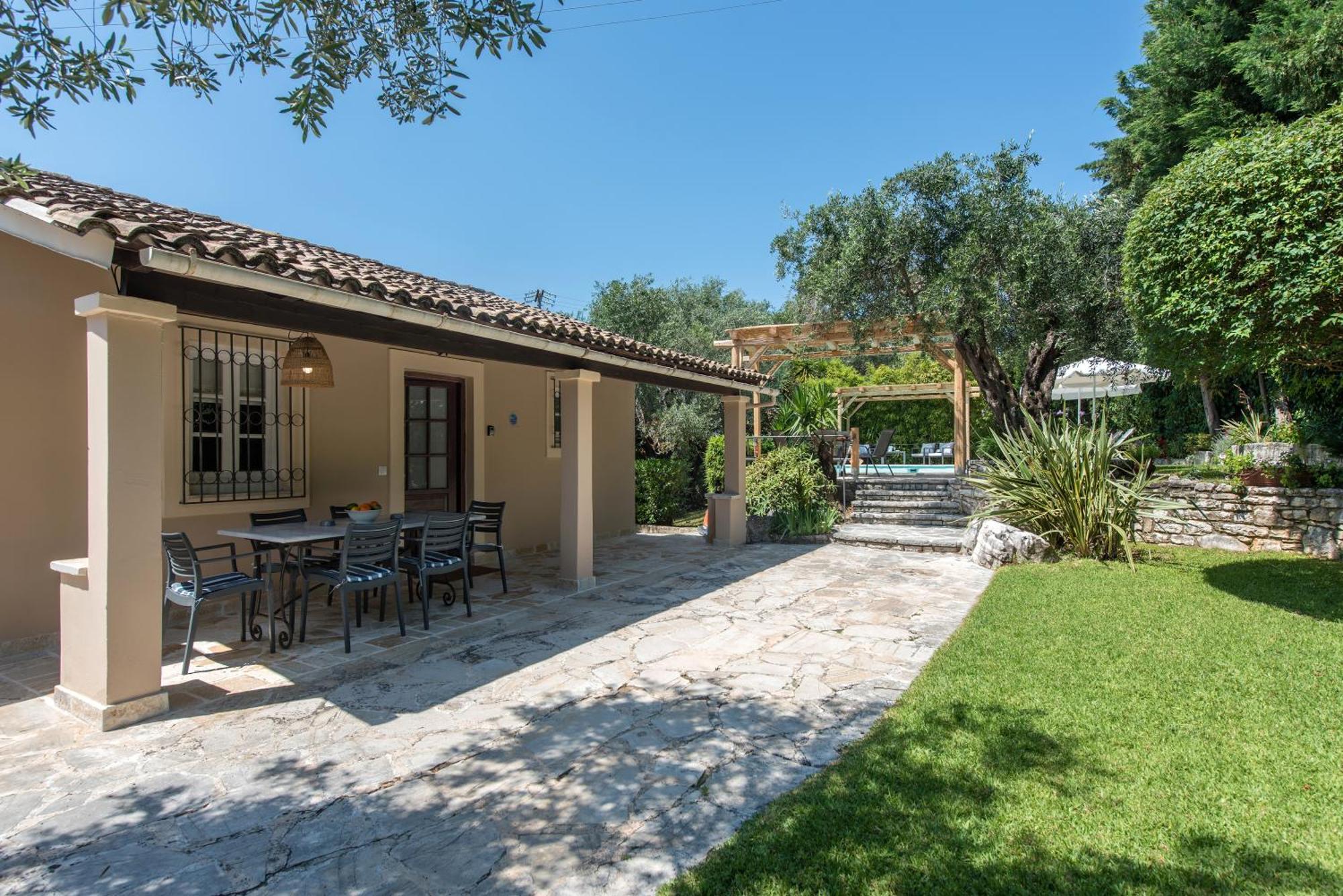 Apleton Villa *